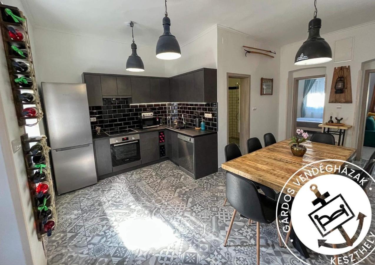 Peter Dock Boutique Villa Keszthely Bagian luar foto
